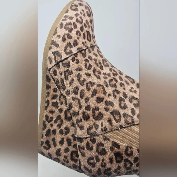 Dunes Women's Zoe Leopard Print Faux Suede Ankle Wedge Booties Size 8.5 W - Picture 5 of 15